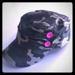 Pugs Gear Women Camo Army Pink Button Hat